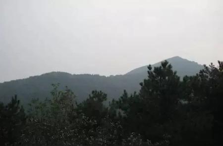 句容天王三山志——探索瓦屋山的壮丽景观
