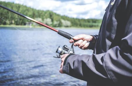 钓鱼高手必学的5大技巧，轻松钓获大鱼！