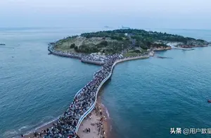 青岛小麦岛：浪漫人潮汹涌的胜地