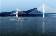 长江畔的璀璨明珠——世界和平公园