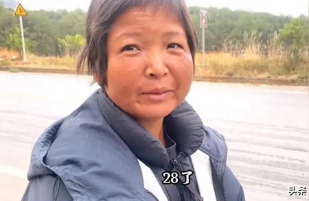 28岁女子徒步穿越西藏，步行超过一万公里，网友惊叹其变化