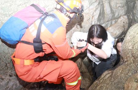 张家界峡谷救援：25名大学生“驴友”奇迹般的获救心声
