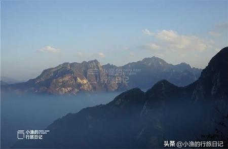 秦岭徒步探险：西安之旅中的意外发现——空无一人的山村美景