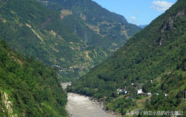 怒江大峡谷的又一壮美景观 三江圣地、傈僳之根“石月亮”！